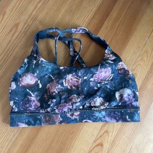 Lululemon sports bra